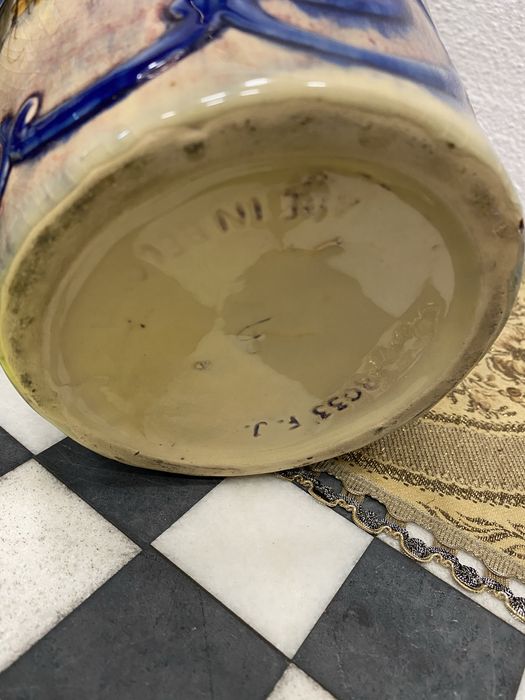 Голяма италианска ваза - кана от порцелан