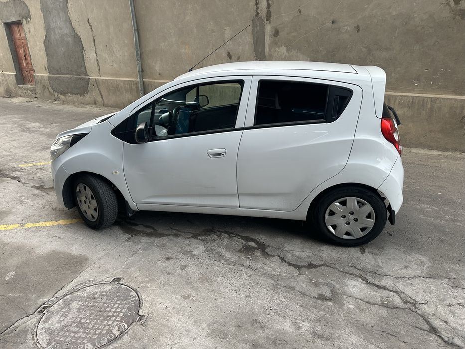 Spark 2015 oq 2 mehanika 295000 km yurgan gazi bor
