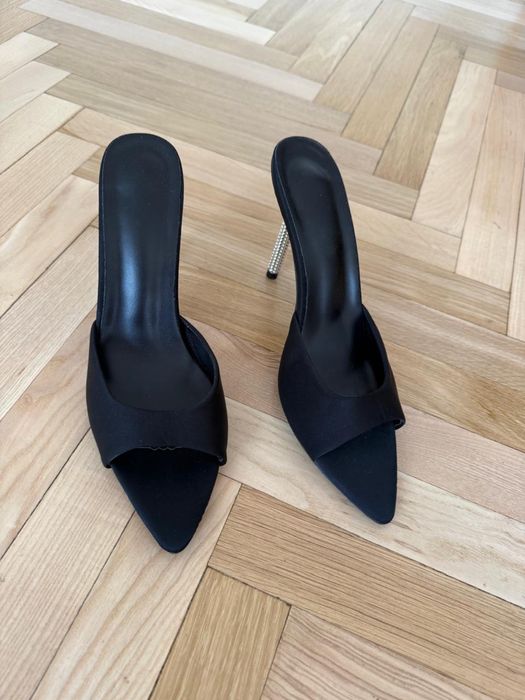 Продам мюли женские