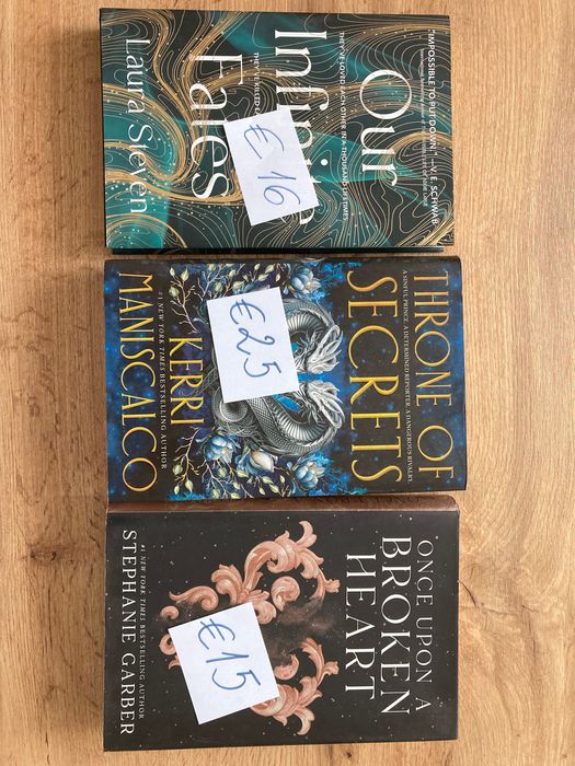 Фентъзи книги на английски