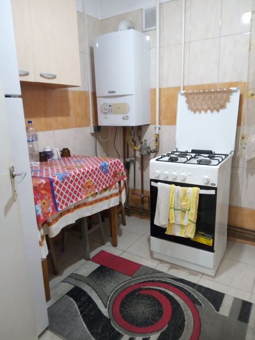 Vând apartament oraș Plopeni