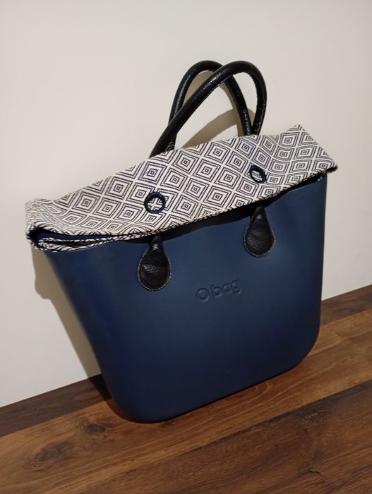 Тъмносиня  чанта  Оbag