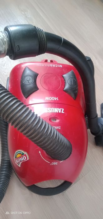 Продам рабочий пылесос