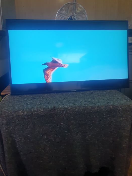 Телевизора Samsung 43 инча 4К Ultra HD