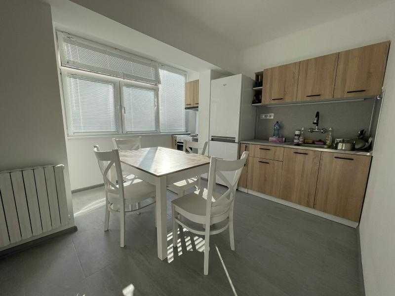 Дава се под наем Двустаен апартамент в Бургас, Славейков - 65 кв.м за 408 € - Снимка #4