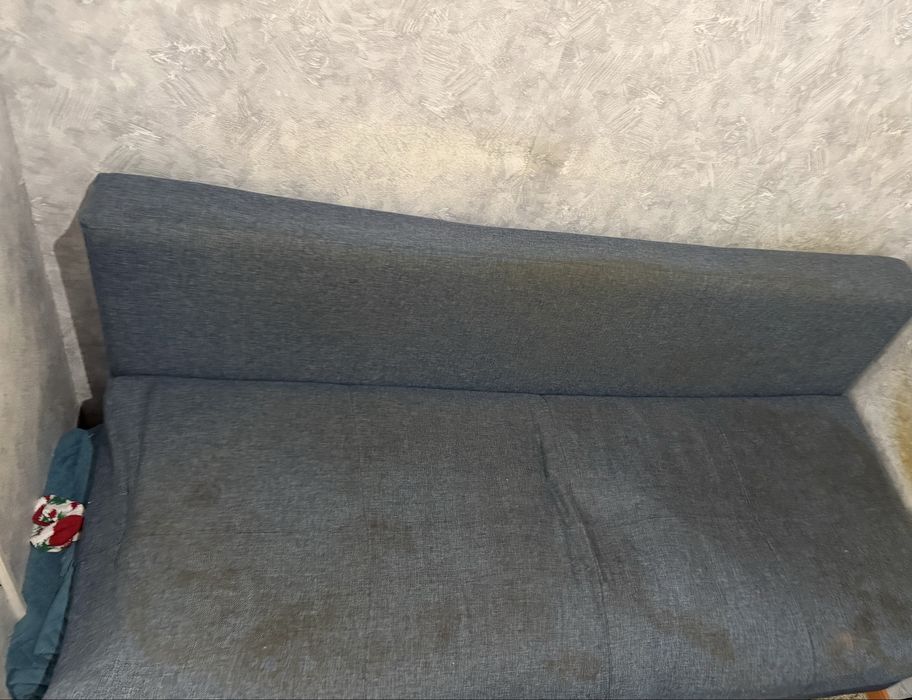Диван синий Б/У.