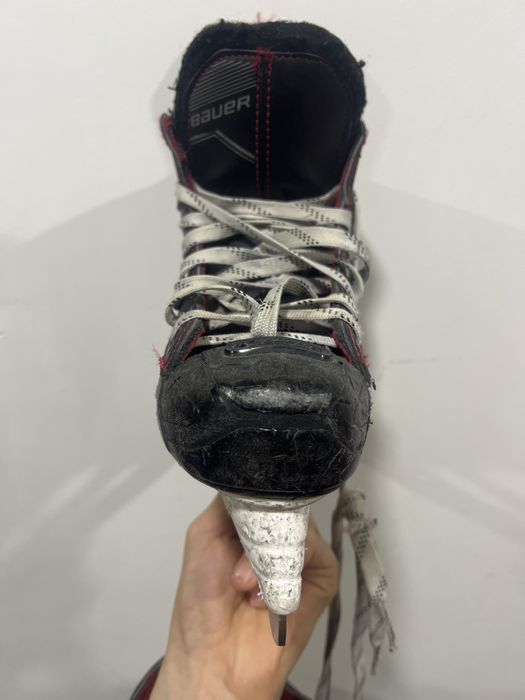 Хоккейные коньки