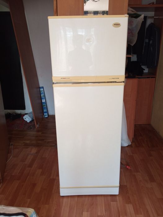 Холодильник AFTRON