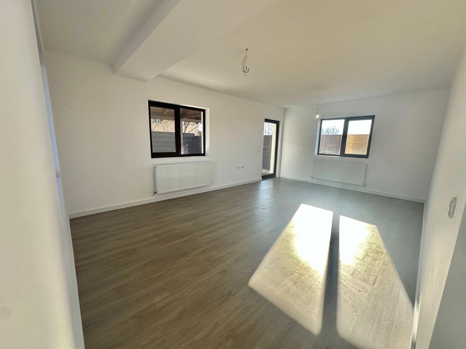 Vila noua Valea Voievozilor 3 km de centru Targoviste 3 dormitoare