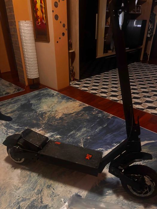 Vând kukirin g2 anul 2026