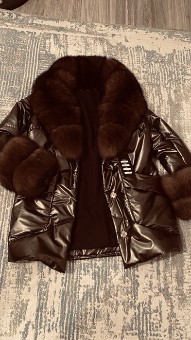Куртка в отличном состоянии