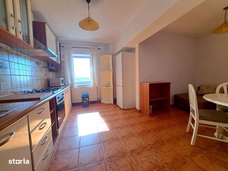 Calea Bucuresti, Targoviste, inchiriere apartament spatios 4 camere