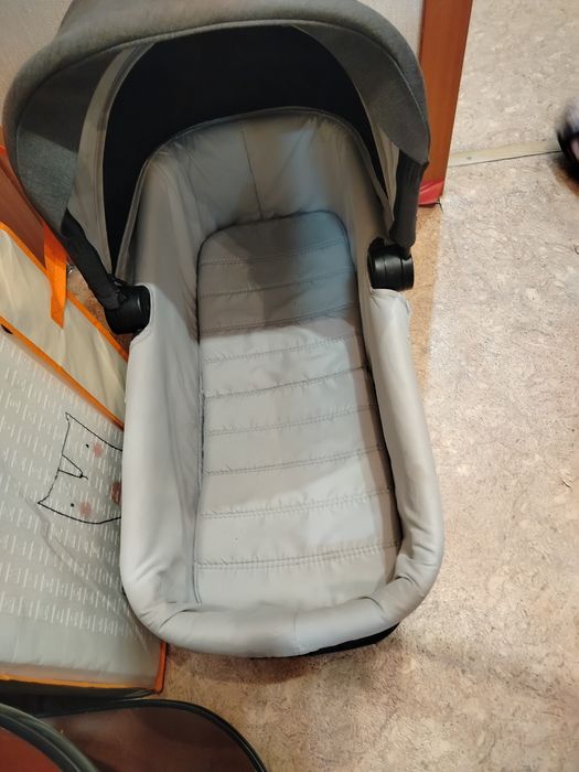 Продам коляску mstar