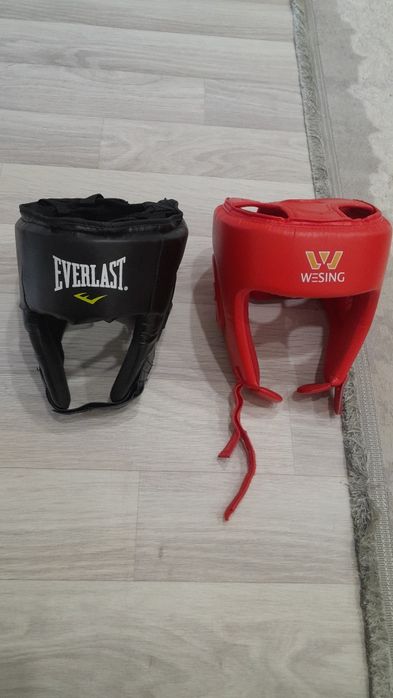 Продам два шлема