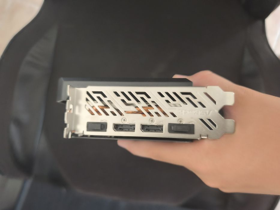 Видеокарта asrock Radeon rx7700xt oc challanger