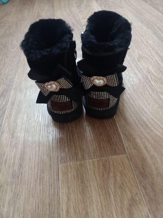 Зимние угги на девочку