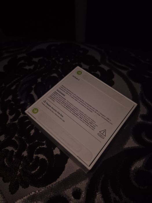 Air pods 4 Model A3050