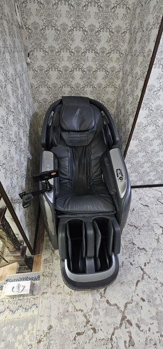 Массажный кресло Powergym G7 сатылады. 12 түрли массажы бар.