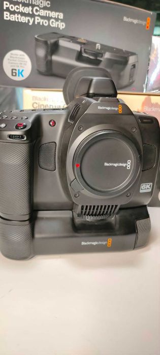 Blackmagic 6k full frame L mount , battery grip, viewfinder, cage, extra batteries