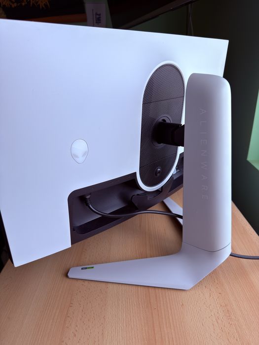 Monitor IPS Alienware AW2723DF 280hz