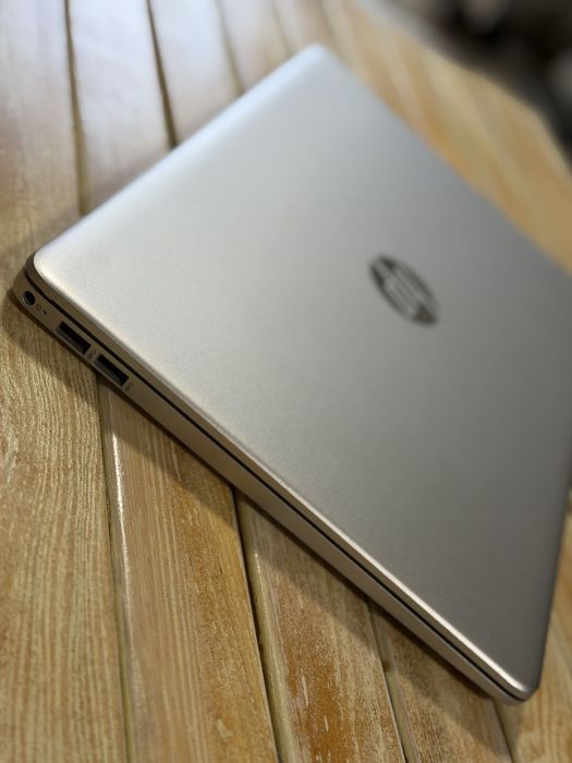 Laptop HP 15s | Intel i7 Gen 12 (i7-1255U) | 16GB RAM