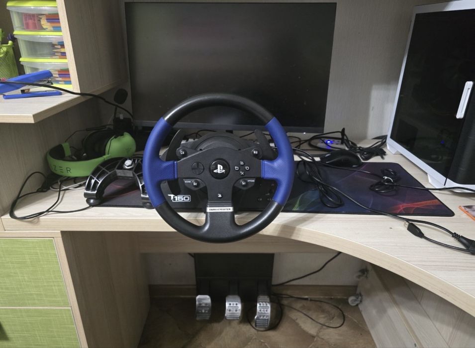 Игровой руль trustmaster t150