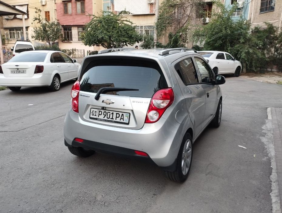 Spark 2013 1,25 mator  kraskasi top toza