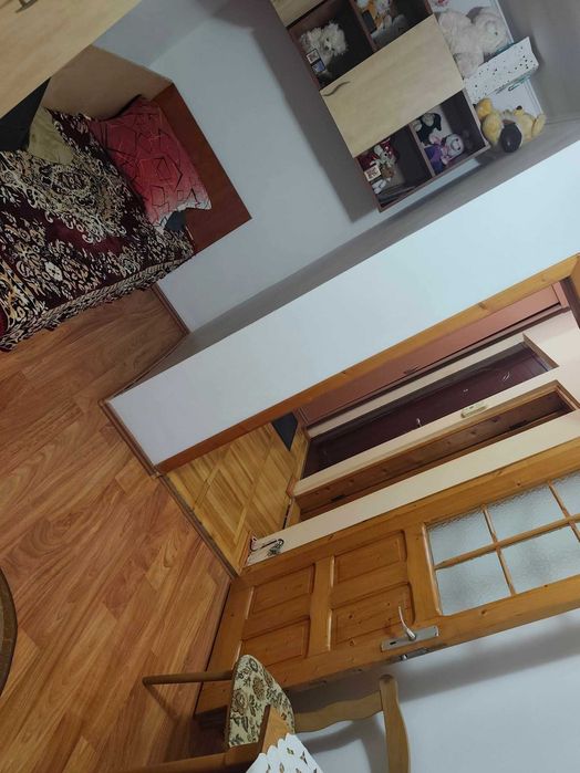 Apartament de vanzare - 2 camere (decomandat)