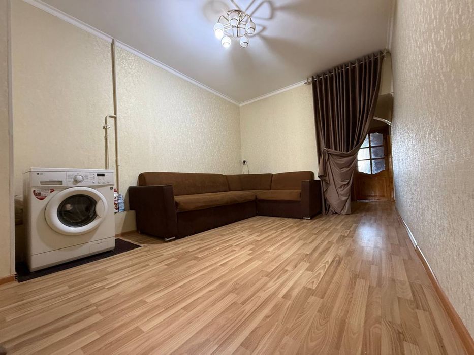 Risviy bozor Skverga 10minutlik masofa