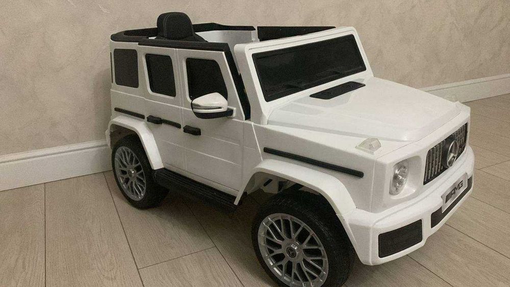 Машинка игрушечная электрическая