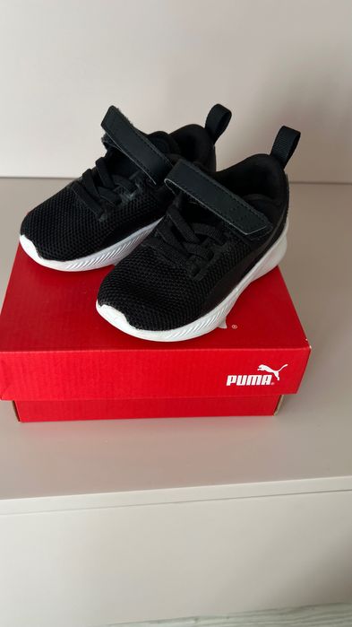 Adidași Puma unisex mărimea 21