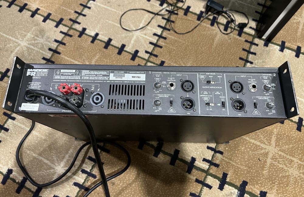 MACKIE 1400 wats Arginal