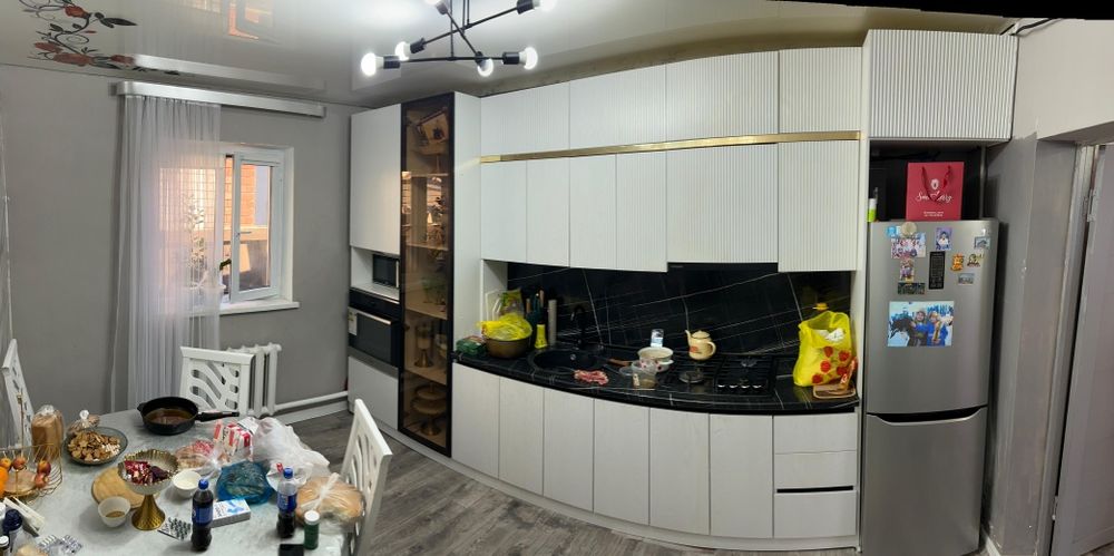 Жер уй сатылады.