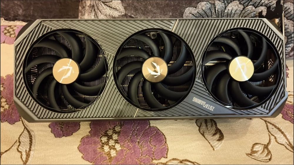 Видеокарта RTX 5090