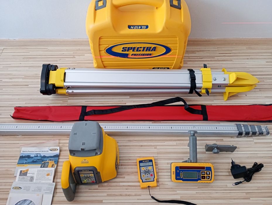 Nivelă laser Spectra GL 412 N cu pantă
