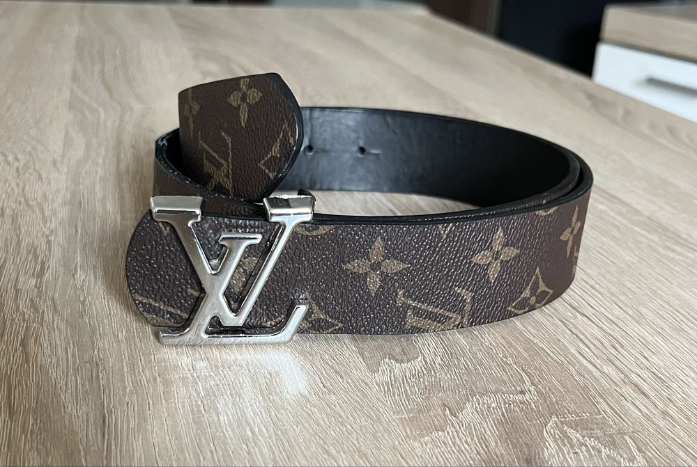 Louis Vuitton колан