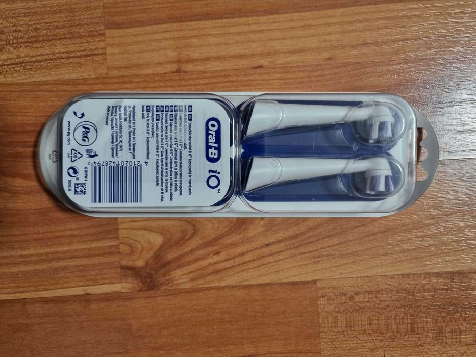 Rezerve periuta de dinti electrica Oral-B iO Radiant White, compatibile doar cu seria iO, 4 buc, Alb, nou
