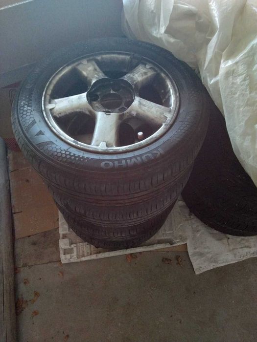 Автомобилни гуми