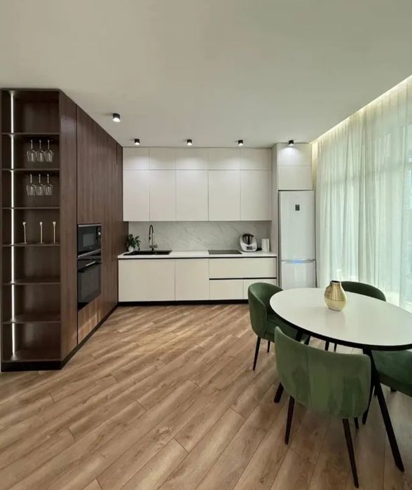 Центр Ойбек метро  аренда квартира.