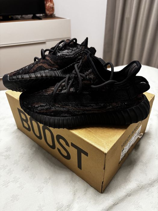Yeezy 350 V2 MX ROC