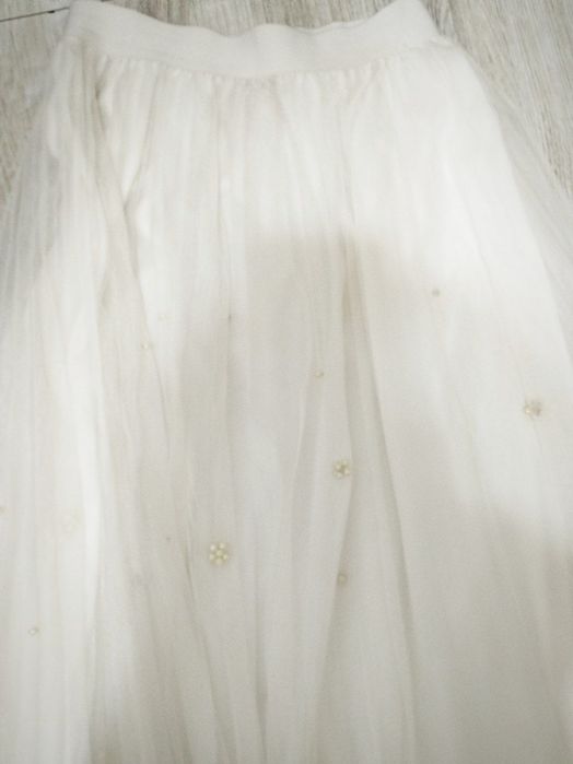 Юбка белая с жемчугом