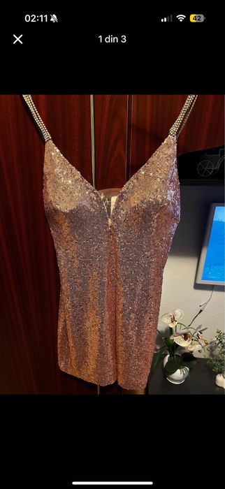 Rochita cu paiete de vanzare