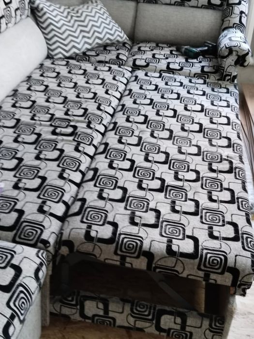 Продам диван  самовывоз