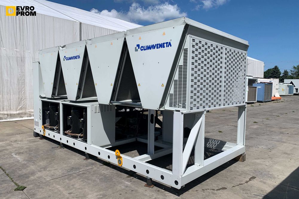 Chiller răcit cu aer CLIMAVENETA – 334 kW | chiller 300 kw pret | Low Noise | Modul hidraulic