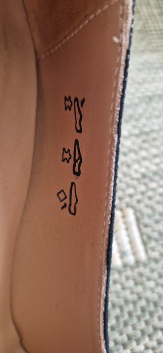 Pantofi dama din piele cu model si toc