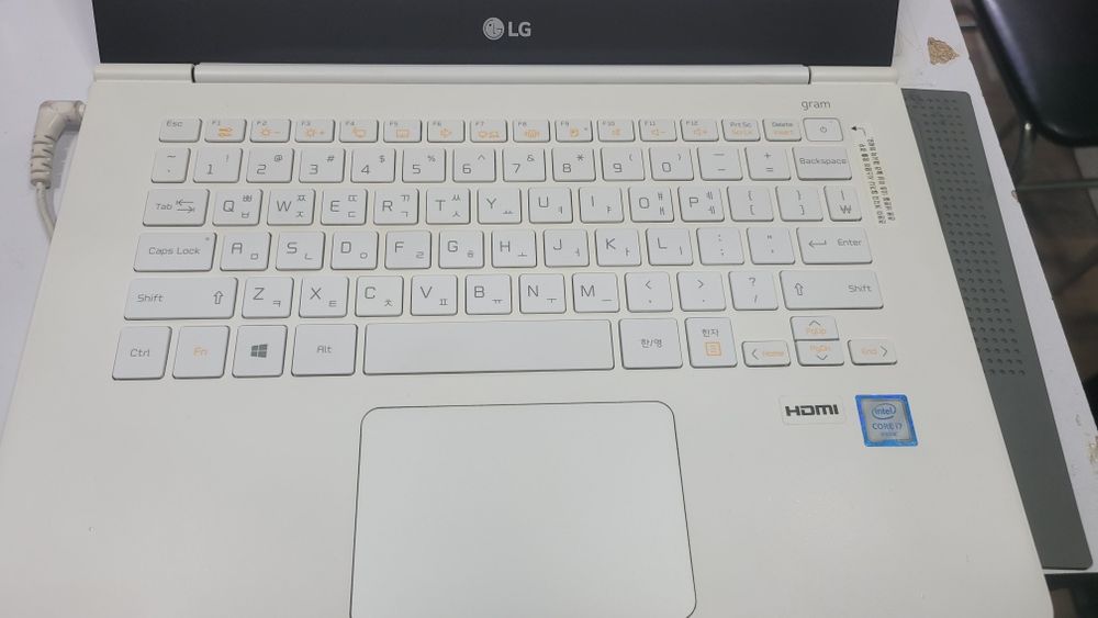 Ноутбук LG  Gram Core i7-6500U