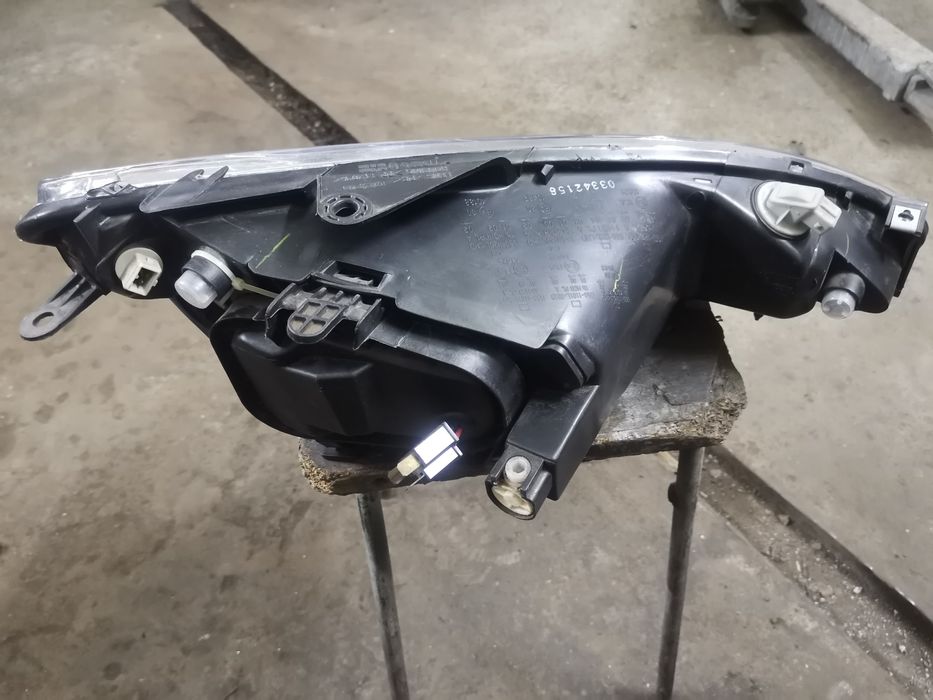 Фара PEUGEOT 206