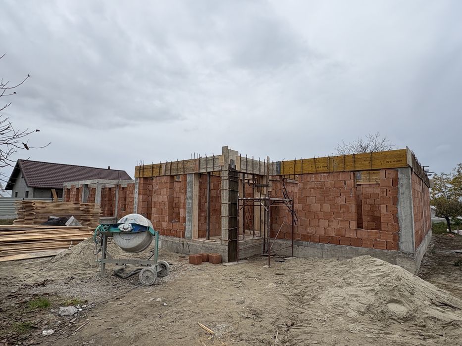 Casă parter 3 dormitoare  Golesti