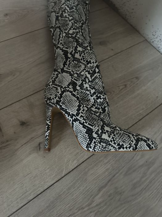 Осенние ,новые сапоги .