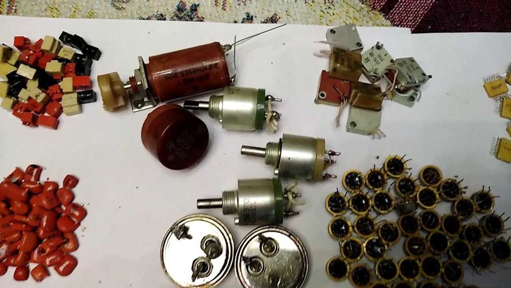 Старые радиодетали временн СССР